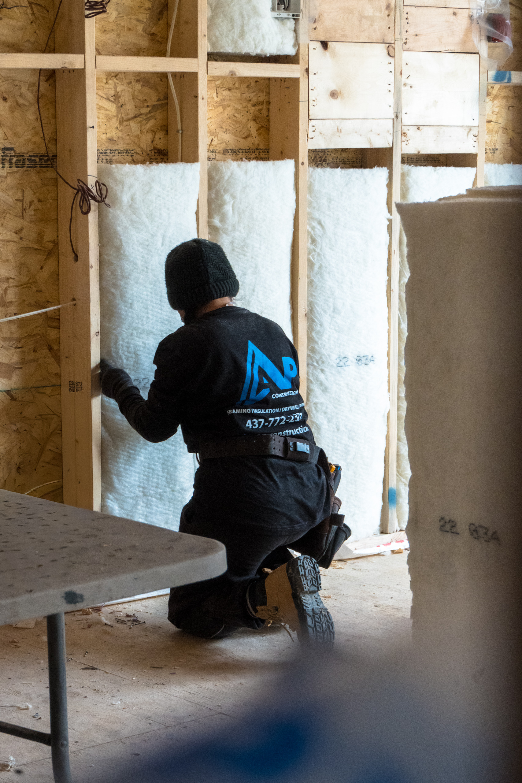 Spray Foam vs. Batt Insulation: What GTA Homeowners Should Know